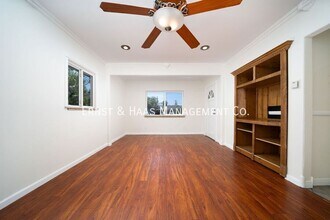 1635 E Erie St in Long Beach, CA - Building Photo - Building Photo