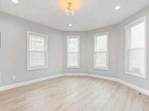 698 Chalkstone Ave in Providence, RI - Building Photo - Building Photo