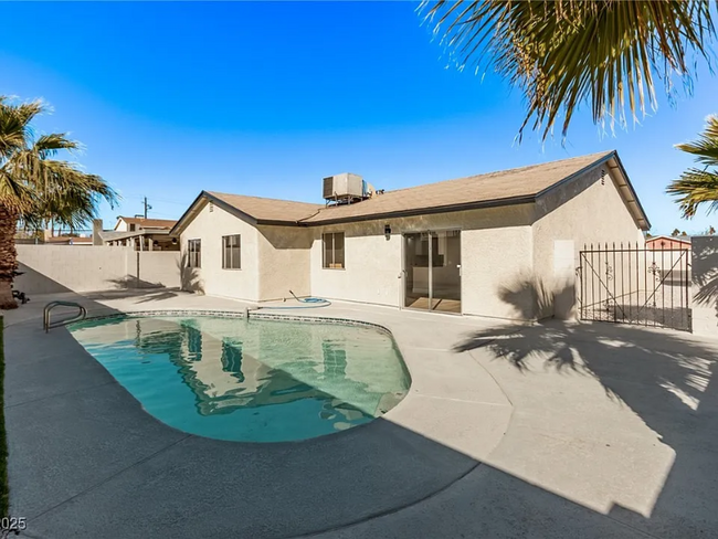 property at 4321 Mott Cir