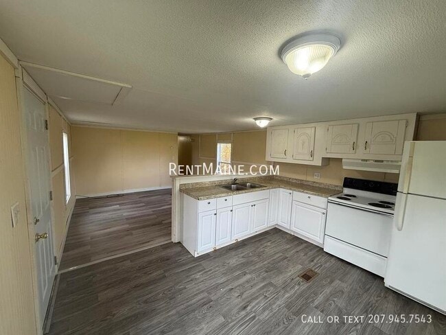 property at 8 Hall Dr