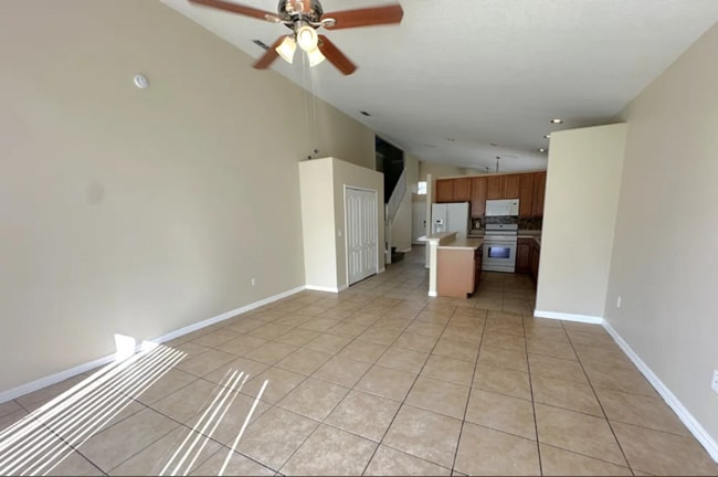 7799 Duckhorn Ct in Orlando, FL - Foto de edificio - Building Photo