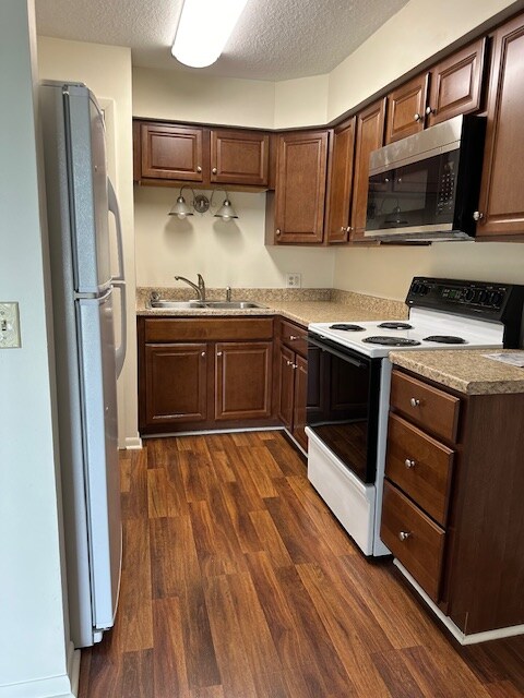 634 W Foulke Ave-Unit -Apt 4 in Findlay, OH - Building Photo - Building Photo