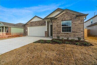 245 Salt Springs Rd in Kyle, TX - Building Photo - Building Photo