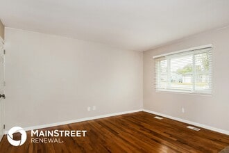 1517 Ville Rosa Ln in Hazelwood, MO - Foto de edificio - Building Photo