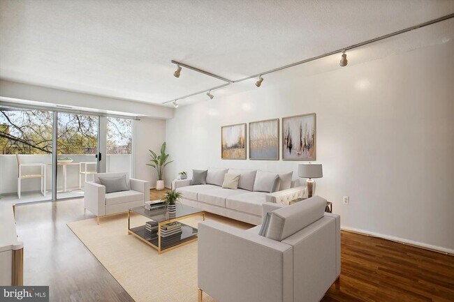 property at 700 7th St SW