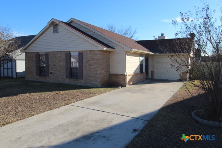 2404 Fieldstone Dr in Killeen, TX - Building Photo