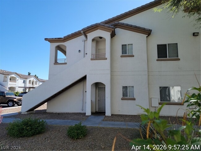 5650 E Sahara Ave in Las Vegas, NV - Building Photo - Building Photo