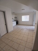 1030 Myrtle Ave in Long Beach, CA - Building Photo - Building Photo