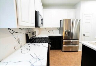 14413 Rosehedge Ct in Houston, TX - Building Photo - Building Photo