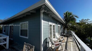 27316 Cayman Ln in Summerland Key, FL - Building Photo - Building Photo