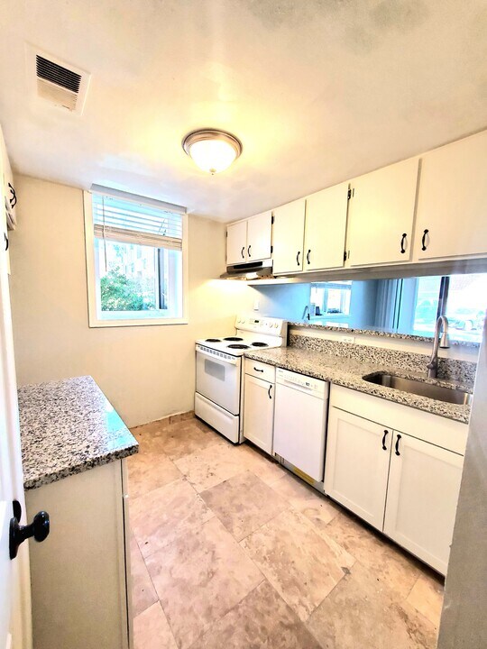 3061 S Ursula Cir, Unit #101 in Aurora, CO - Building Photo