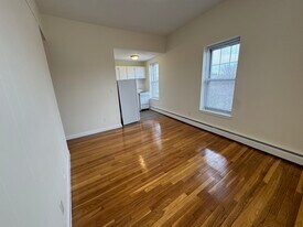 164 North Beacon St, Unit 12 in Boston, MA - Building Photo