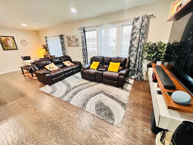 51 Aspen Way in Hopkinton, MA - Building Photo - Building Photo