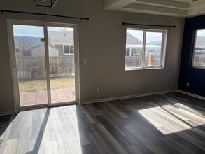 661 7th St in Evansville, WY - Foto de edificio - Building Photo