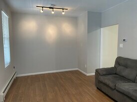 684 85th St, Unit 3 in Brooklyn, NY - Building Photo