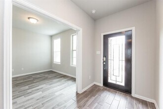31410 Black Frst Xing in Fulshear, TX - Building Photo - Building Photo