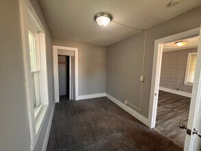 2848-5 1/2 5 1/2 Ave in Rock Island, IL - Building Photo - Building Photo