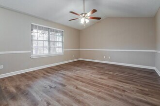 2655 McCormick Woods Dr in Jacksonville, FL - Building Photo - Building Photo