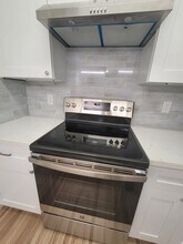 7093 N Holiday Dr in Galveston, TX - Building Photo - Building Photo
