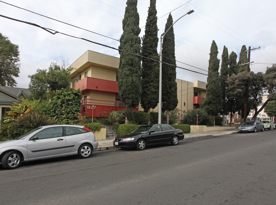 1827 N Van Ness Ave in Los Angeles, CA - Building Photo