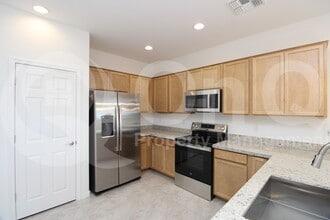8805 W Windsor Blvd in Glendale, AZ - Building Photo - Building Photo