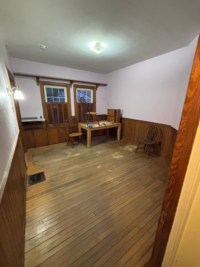 9 Urquhart St in Rumford, ME - Building Photo - Building Photo