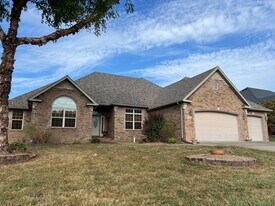 619 S Conroy Ave in Republic, MO - Building Photo