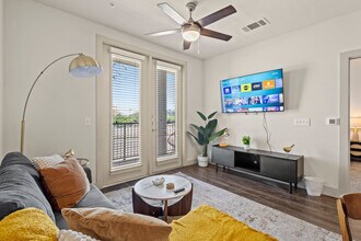 10550 N Central Expy, Unit SI ID1494899P in Dallas, TX - Foto de edificio - Building Photo