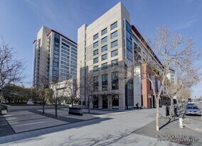 250 King St in San Francisco, CA - Building Photo