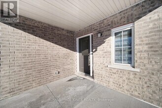 328 Julia Dr in Welland, ON - Building Photo - Building Photo