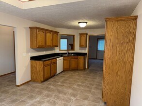 866 W Sole Dr in Nixa, MO - Building Photo - Building Photo