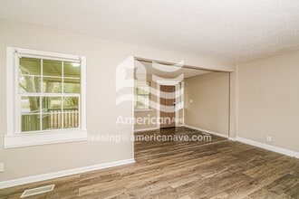 760 Hopkins Dr in Birmingham, AL - Foto de edificio - Building Photo