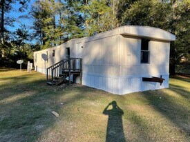 2828 Redwing Ln in Florence, SC - Building Photo