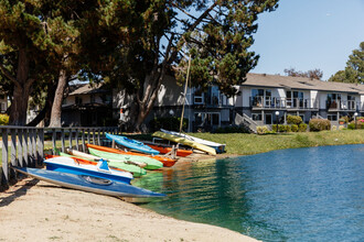 The Lagoons in Foster City, CA - Building Photo - Building Photo