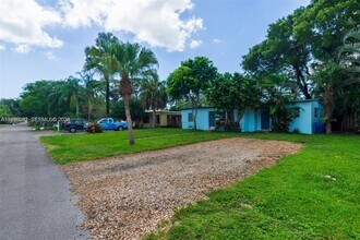 1716 SW 12th Ct in Fort Lauderdale, FL - Building Photo - Building Photo