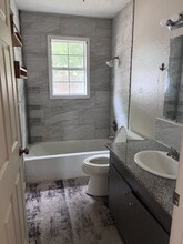 205 Oelkers Dr in New Braunfels, TX - Building Photo - Building Photo