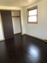 7429 W Beckett Ave, Unit Upper unit in Milwaukee, WI - Building Photo - Building Photo