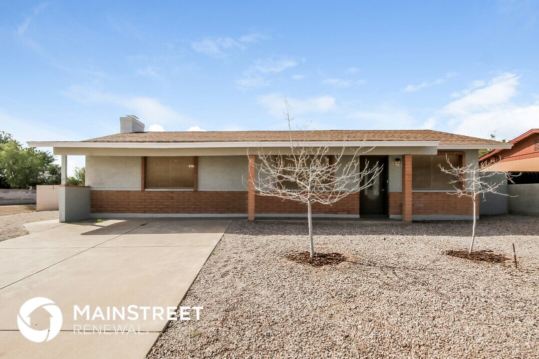 1256 S Buena Vista Dr in Apache Junction, AZ - Building Photo