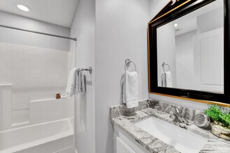 317 Charleston Ln in Chapel Hill, NC - Building Photo - Building Photo