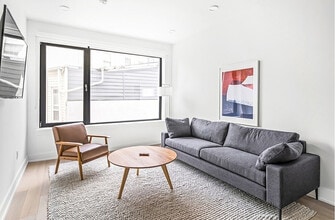 965 Frankford in Philadelphia, PA - Foto de edificio - Building Photo