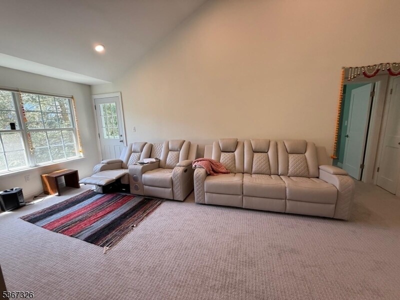 1254 Garrison Ct in Mahwah, NJ - Building Photo