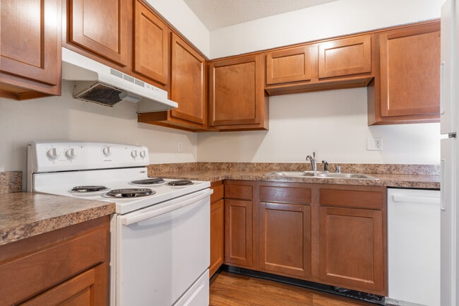 Auburndale Apartments