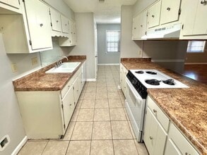 7161 Lamesa Ln in Bartlett, TN - Building Photo - Building Photo