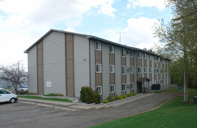 South Gate Apartments in Princeton, MN - Foto de edificio - Building Photo