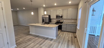 8753 Whitman Dr in Chesterfield, VA - Building Photo - Building Photo