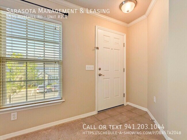 5531 Rosehill Rd in Sarasota, FL - Foto de edificio - Building Photo