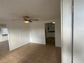 6401 31st St N in St. Petersburg, FL - Building Photo - Building Photo