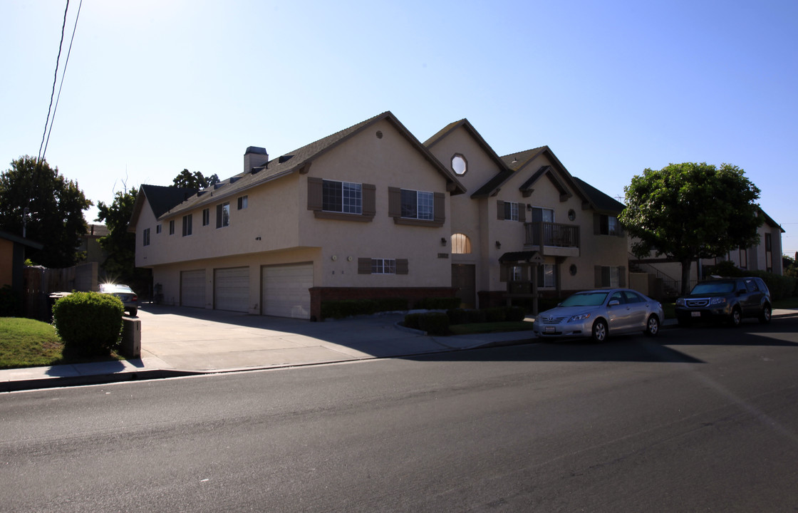 13882 Cherry St in Westminster, CA - Building Photo