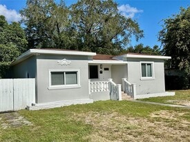 367 NW 153rd St in Miami, FL - Building Photo