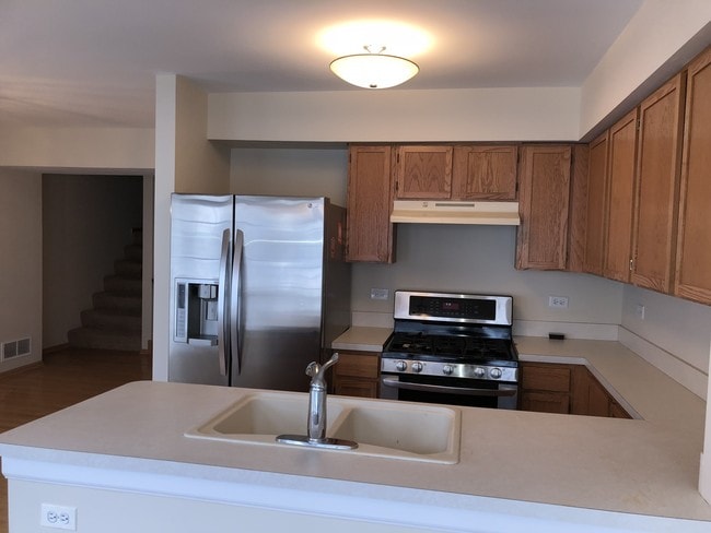 3170 Cambria Ct in Aurora, IL - Building Photo - Building Photo